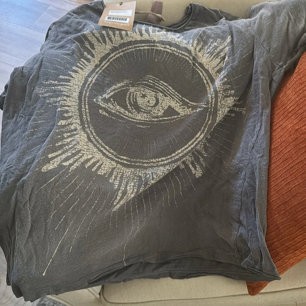 NWT Pearl Magnolia eye tee shirt rays of Glory - Picture 6 of 6